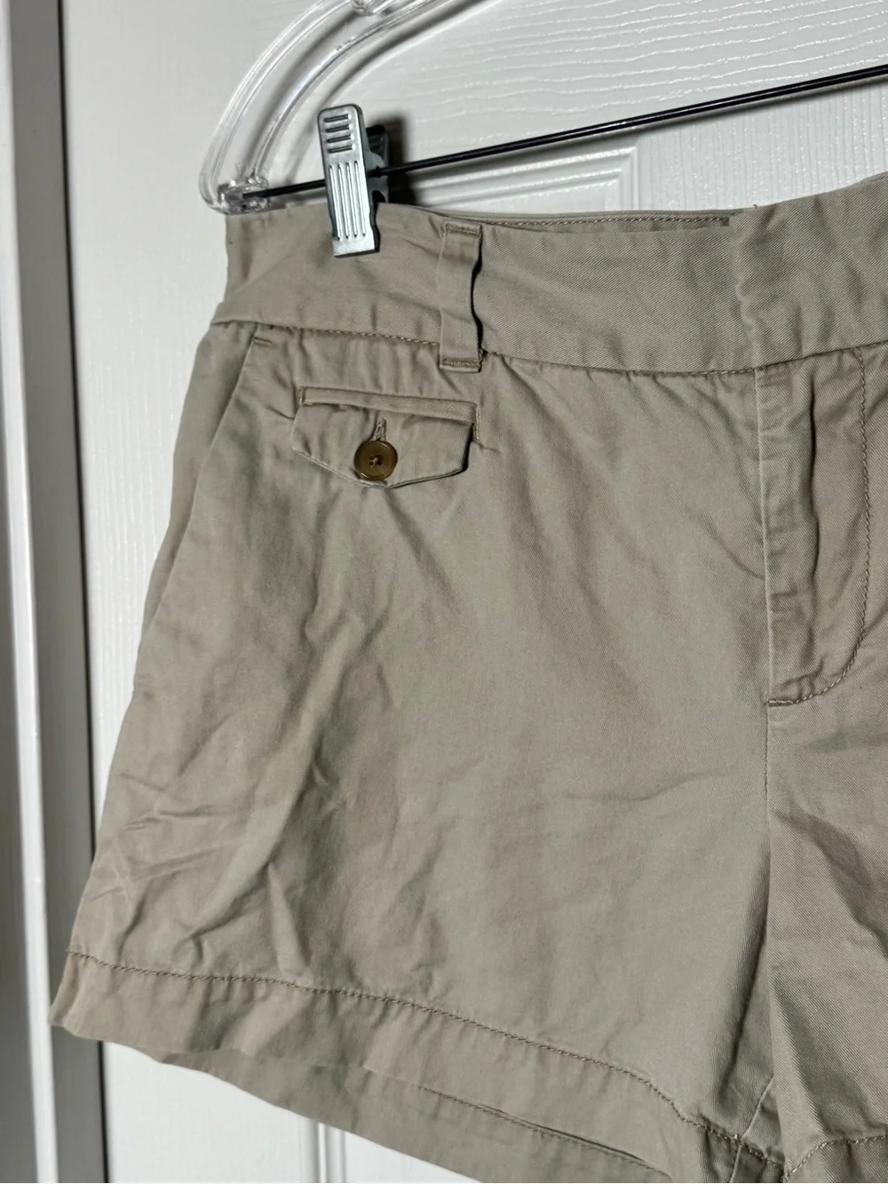 LOFT Ann Taylor Khaki Chino Shorts - Size 6